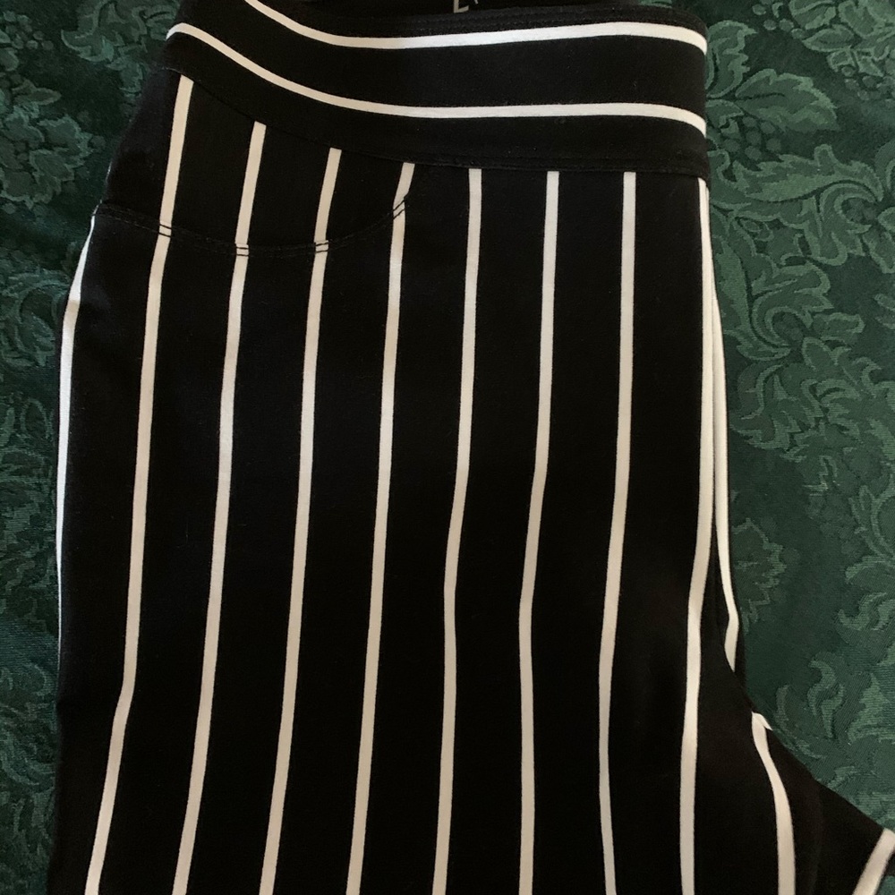 Cropped pants